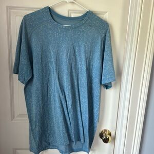 Lululemon athletic tee